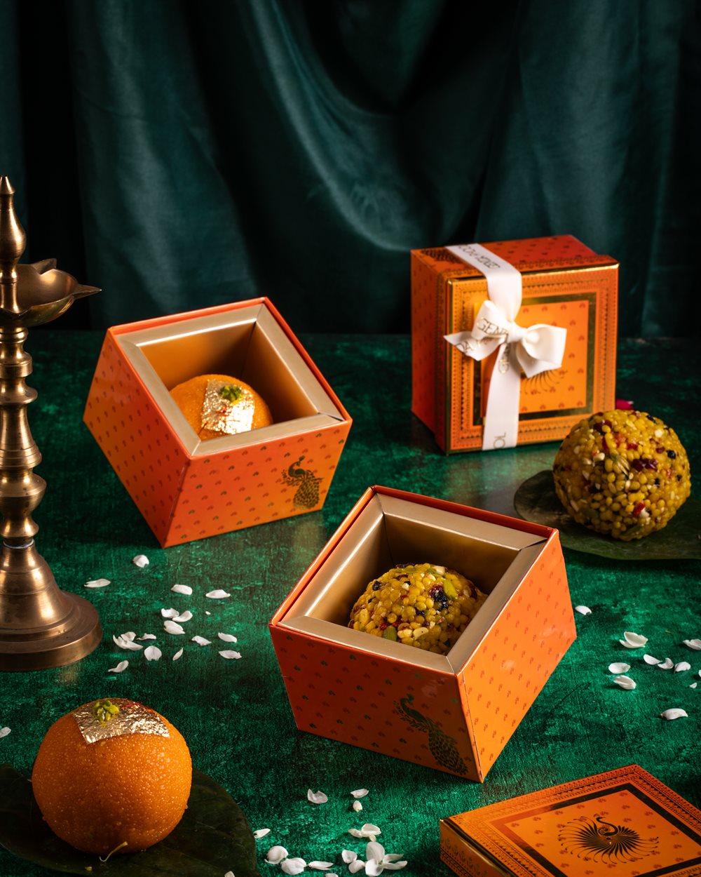 Single Laddu Box: Majestic Berry Jodhpuri Royal